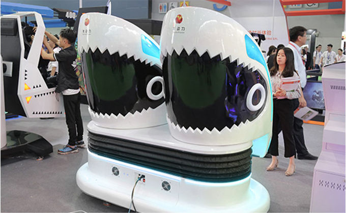 Le parc à thème 9D VR Egg Chair Simulator VR Shark Motion Cinema 2 sièges 2
